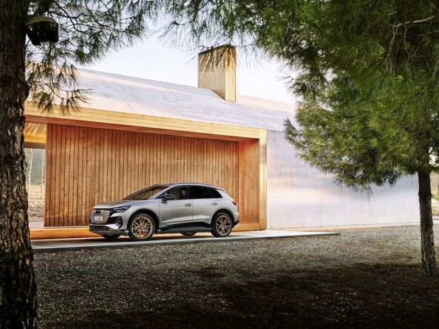 Audi Q4 E-Tron photo 2