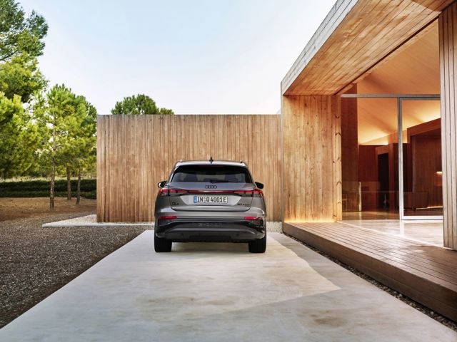 Audi Q4 E-Tron photo 9