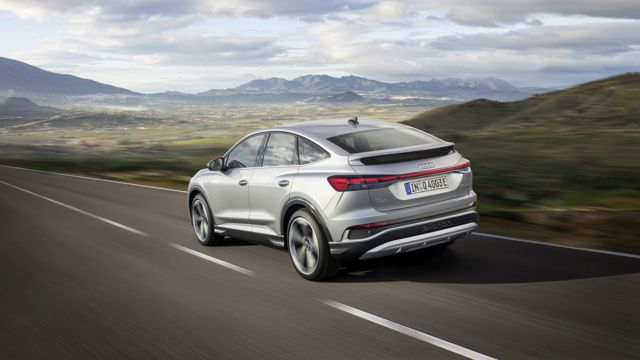 Audi Q4 Sportback photo 12