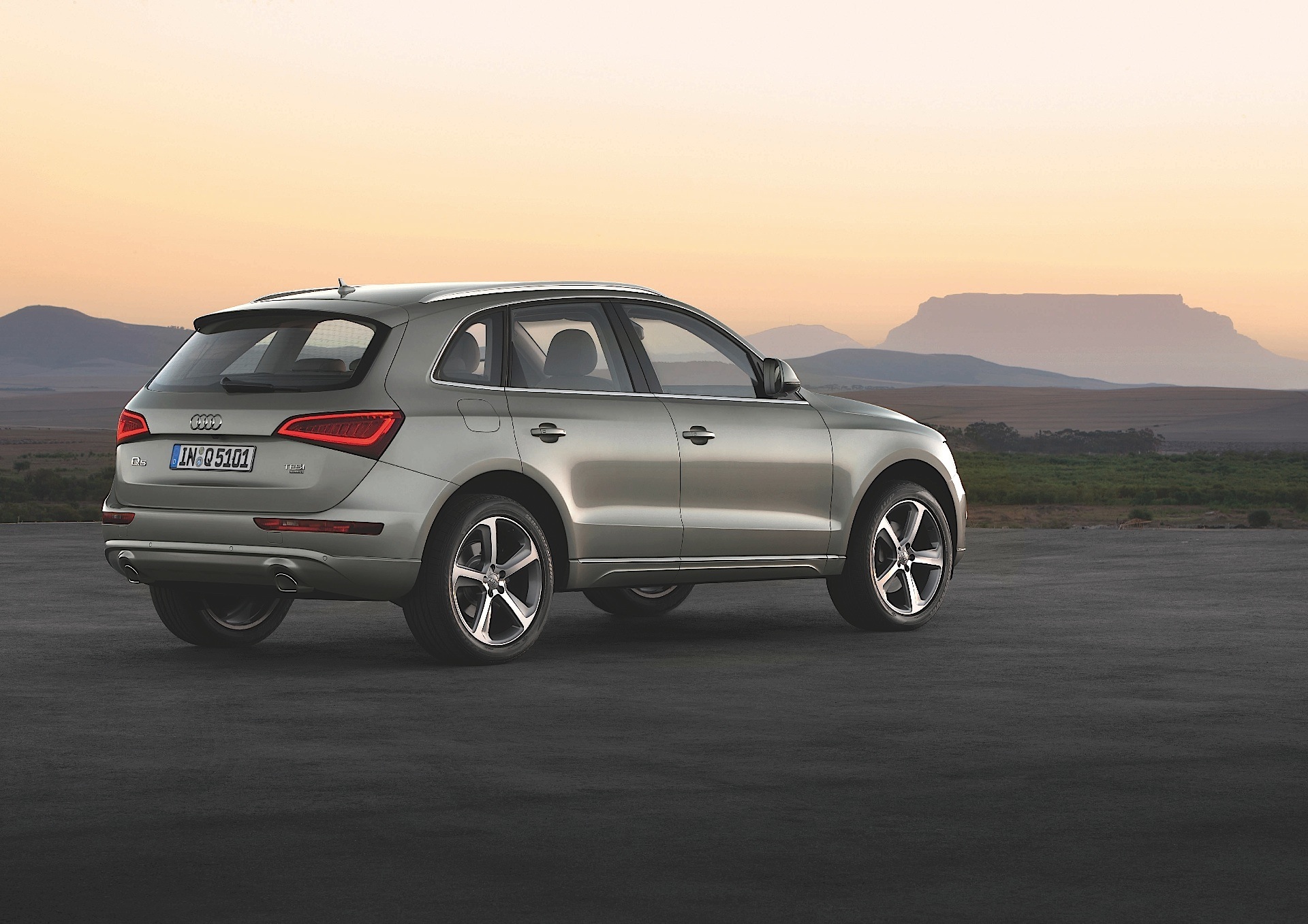 Audi Q5 photo 29