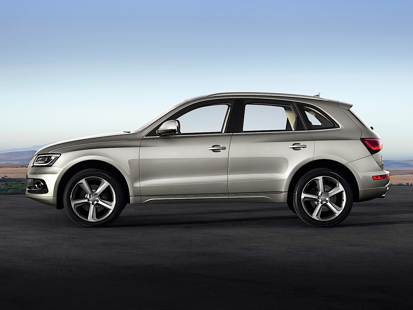 Audi Q5 photo 5