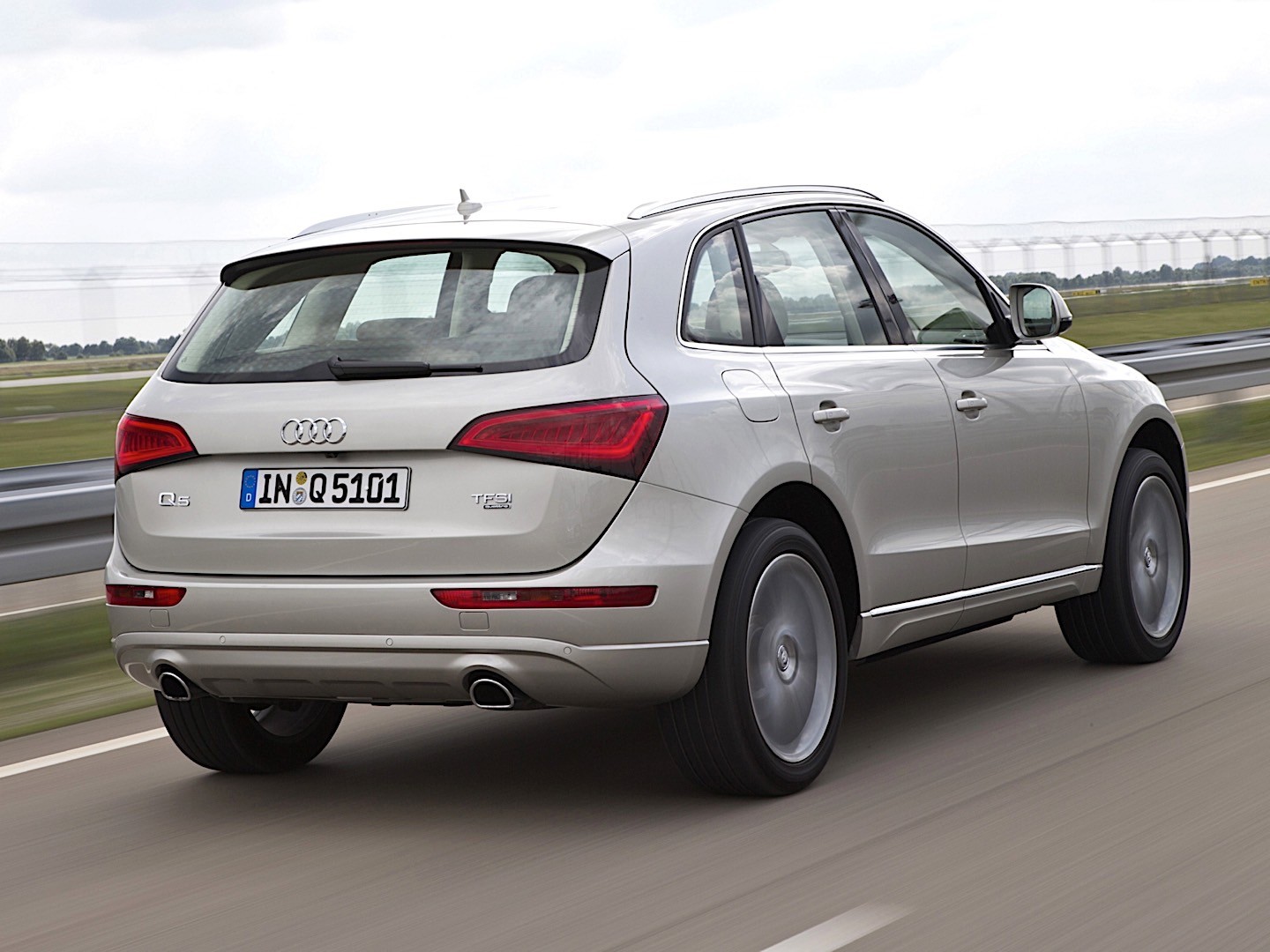 Audi Q5 photo 22