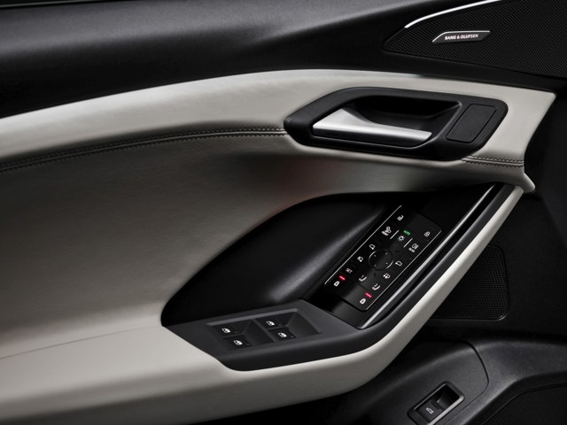 Audi Q6 photo 66