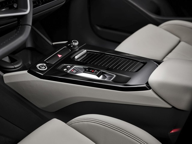 Audi Q6 photo 67