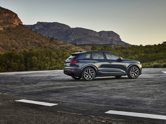 Audi Q6 photo 31