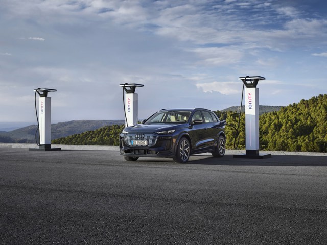 Audi Q6 photo 41