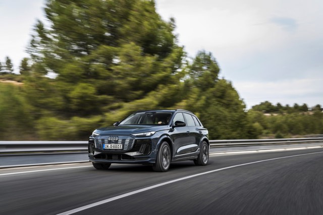 Audi Q6 photo 46