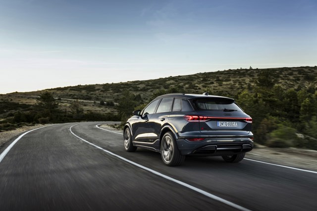 Audi Q6 photo 49