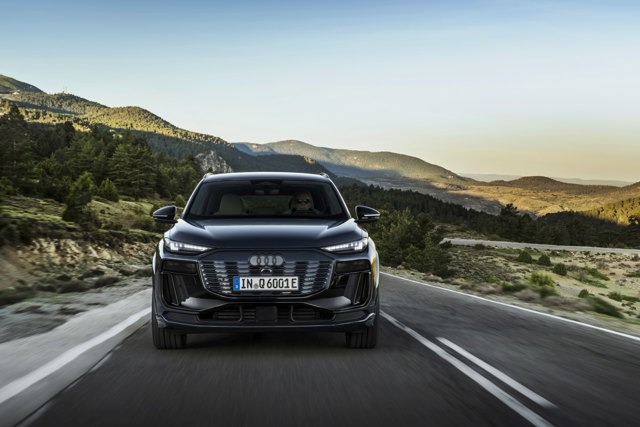 Audi Q6 photo 50