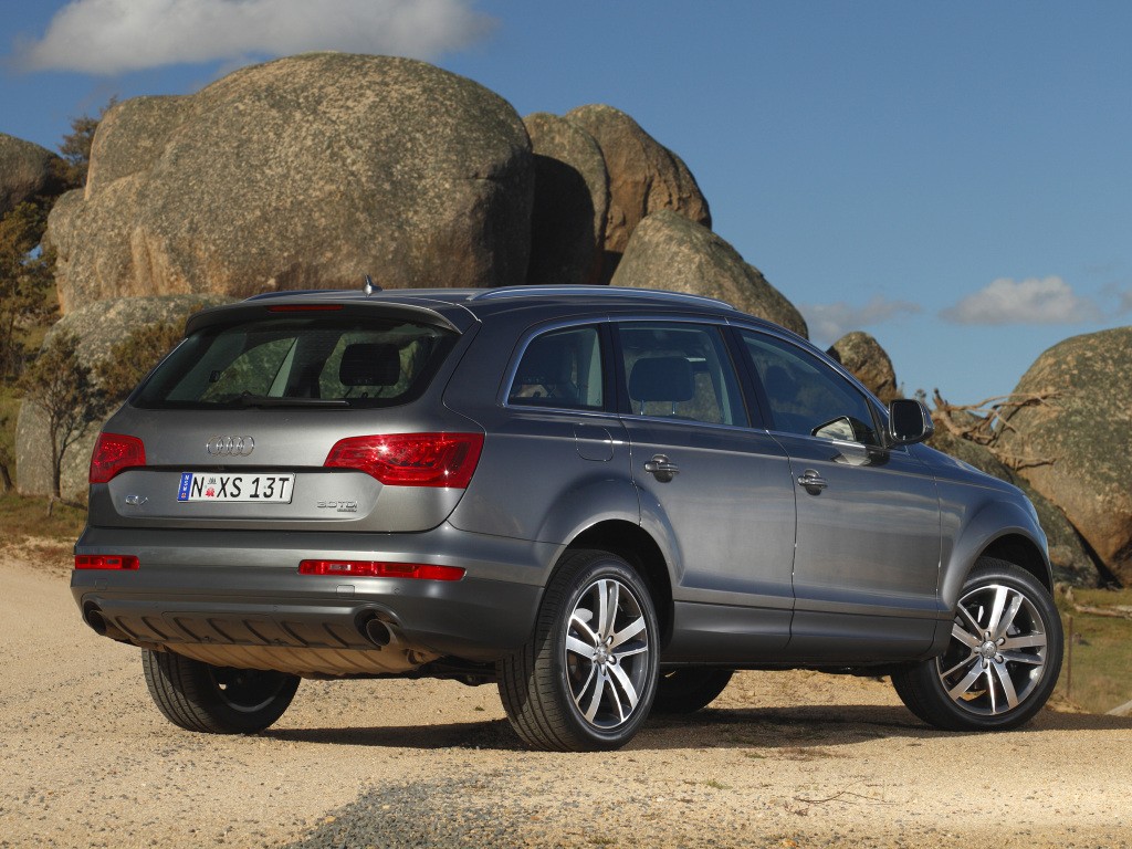 Audi Q7 photo 13