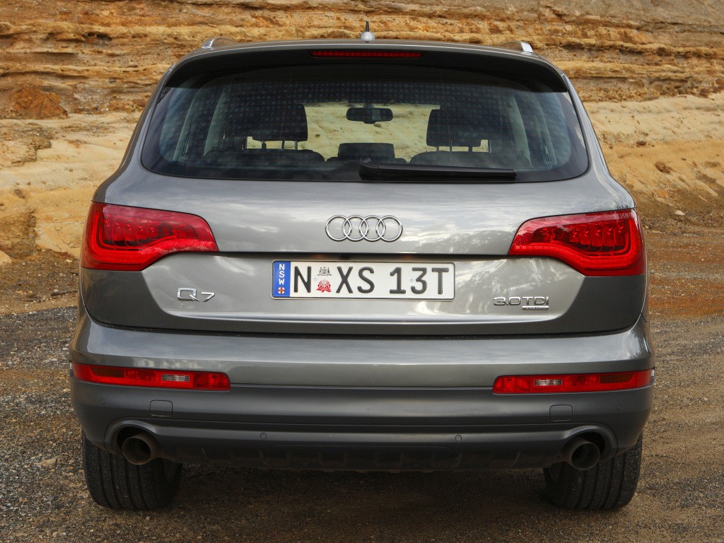 Audi Q7 photo 17
