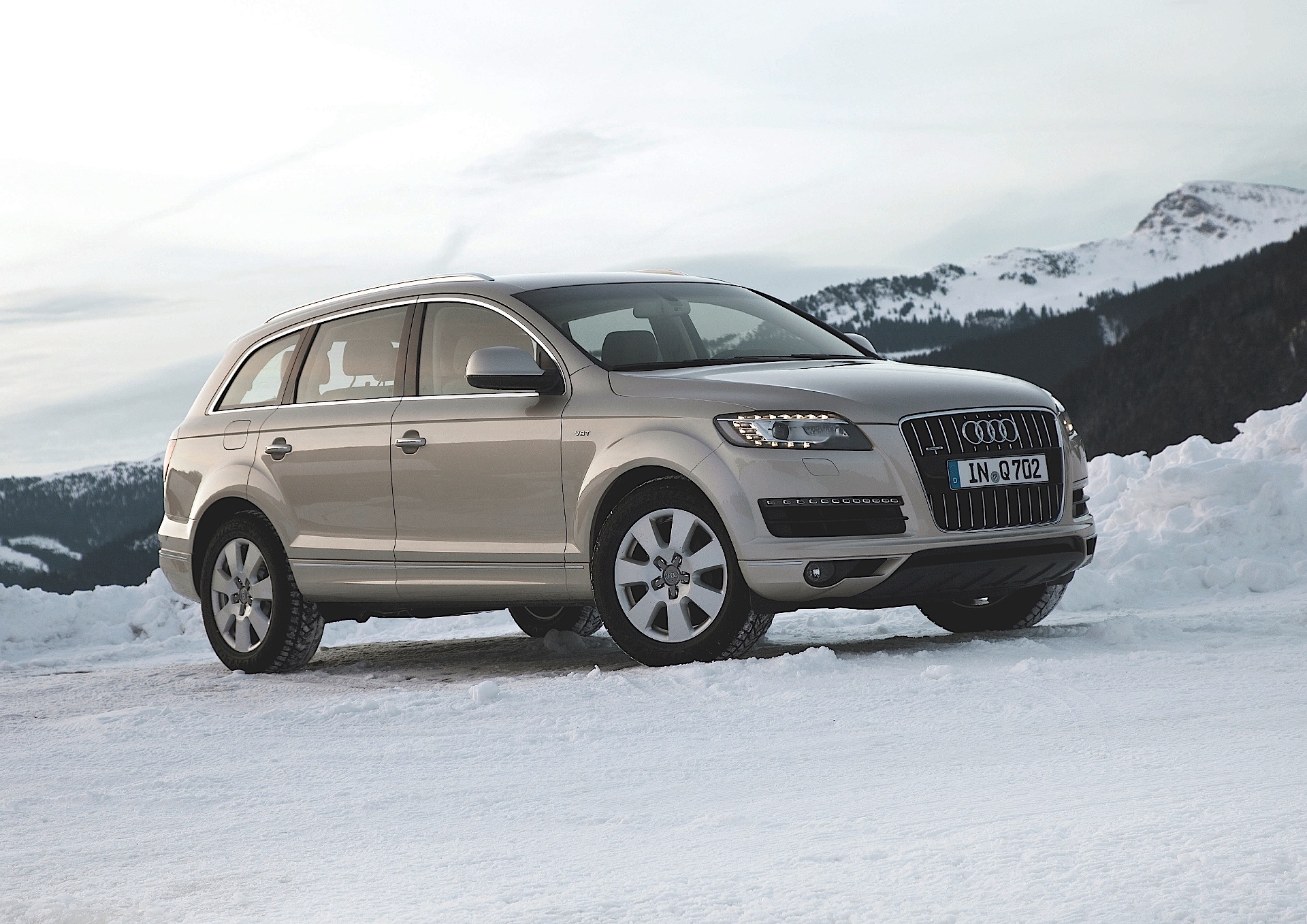 Audi Q7 photo 17