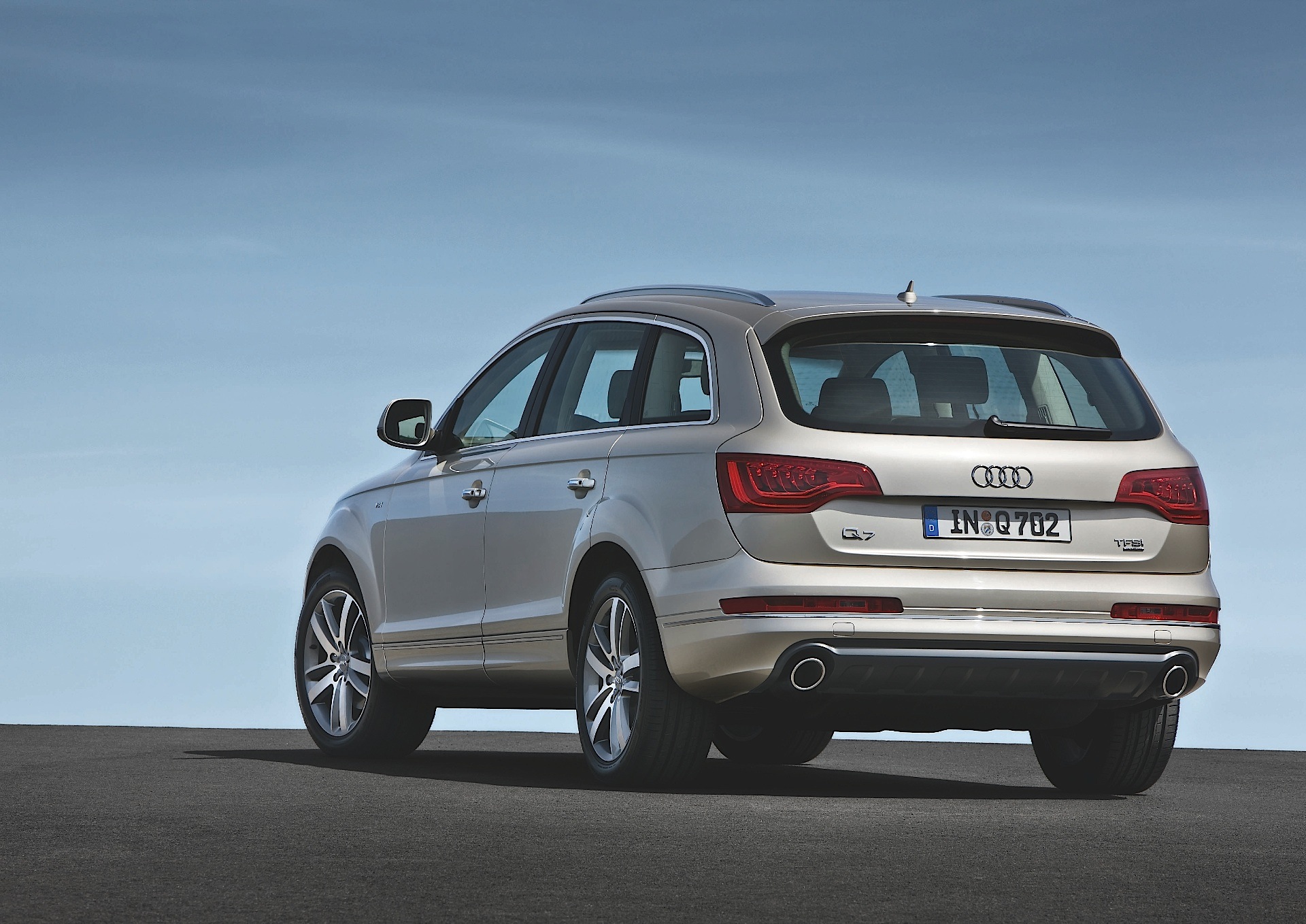 Audi Q7 photo 24