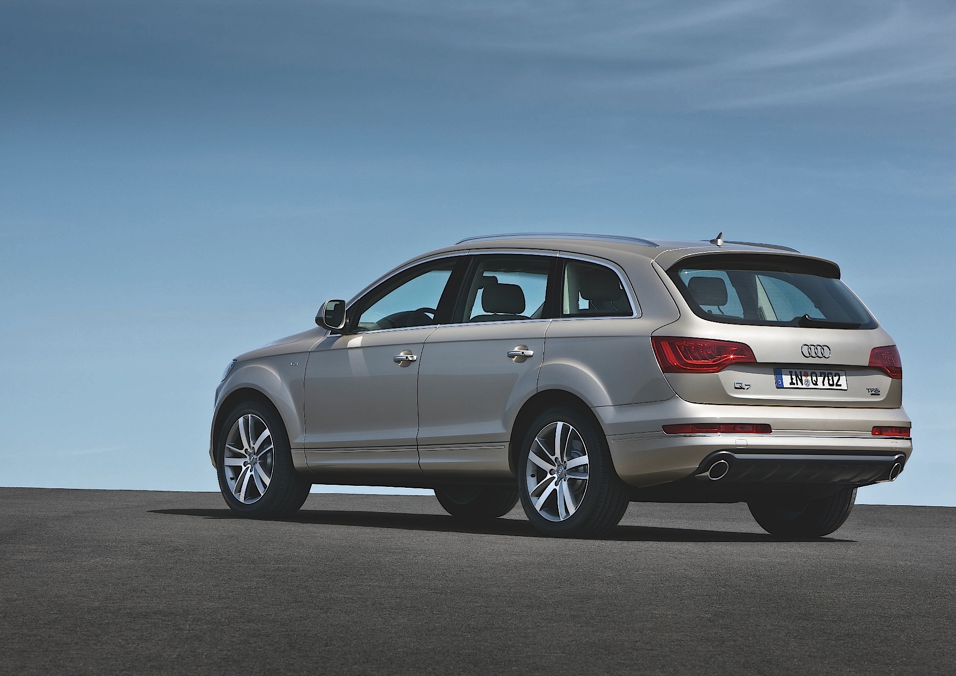 Audi Q7 photo 25