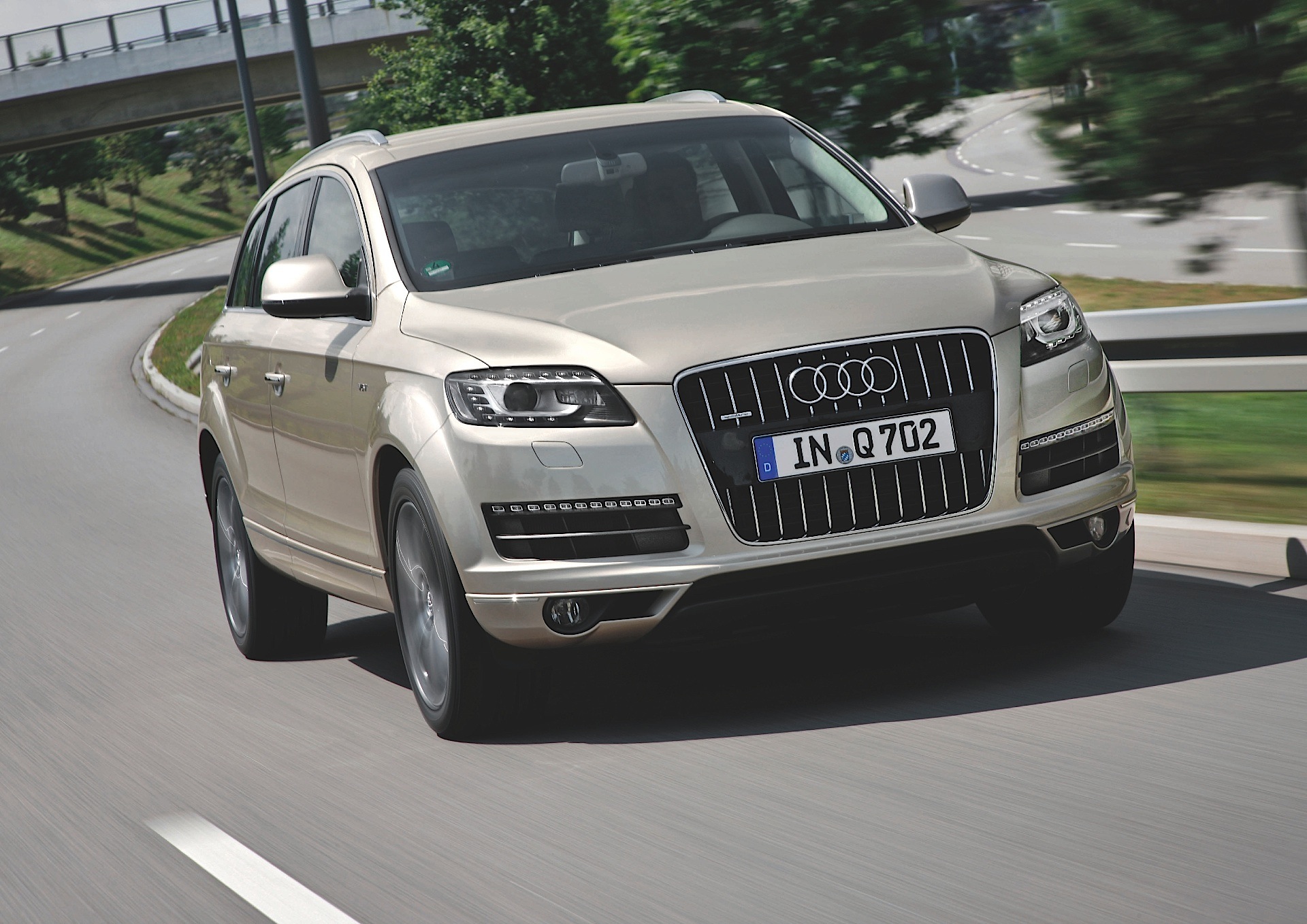 Audi Q7 photo 34