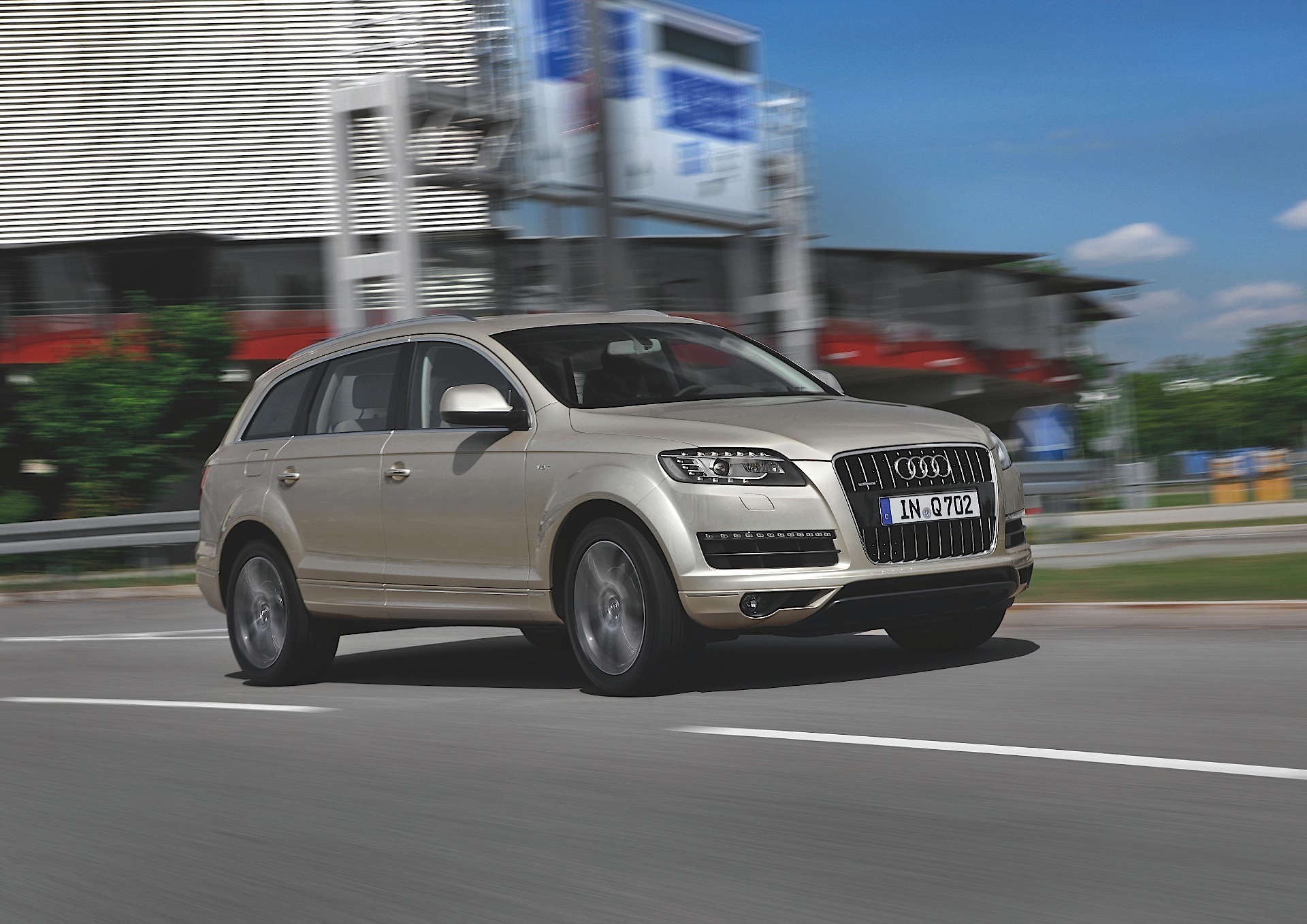 Audi Q7 photo 35