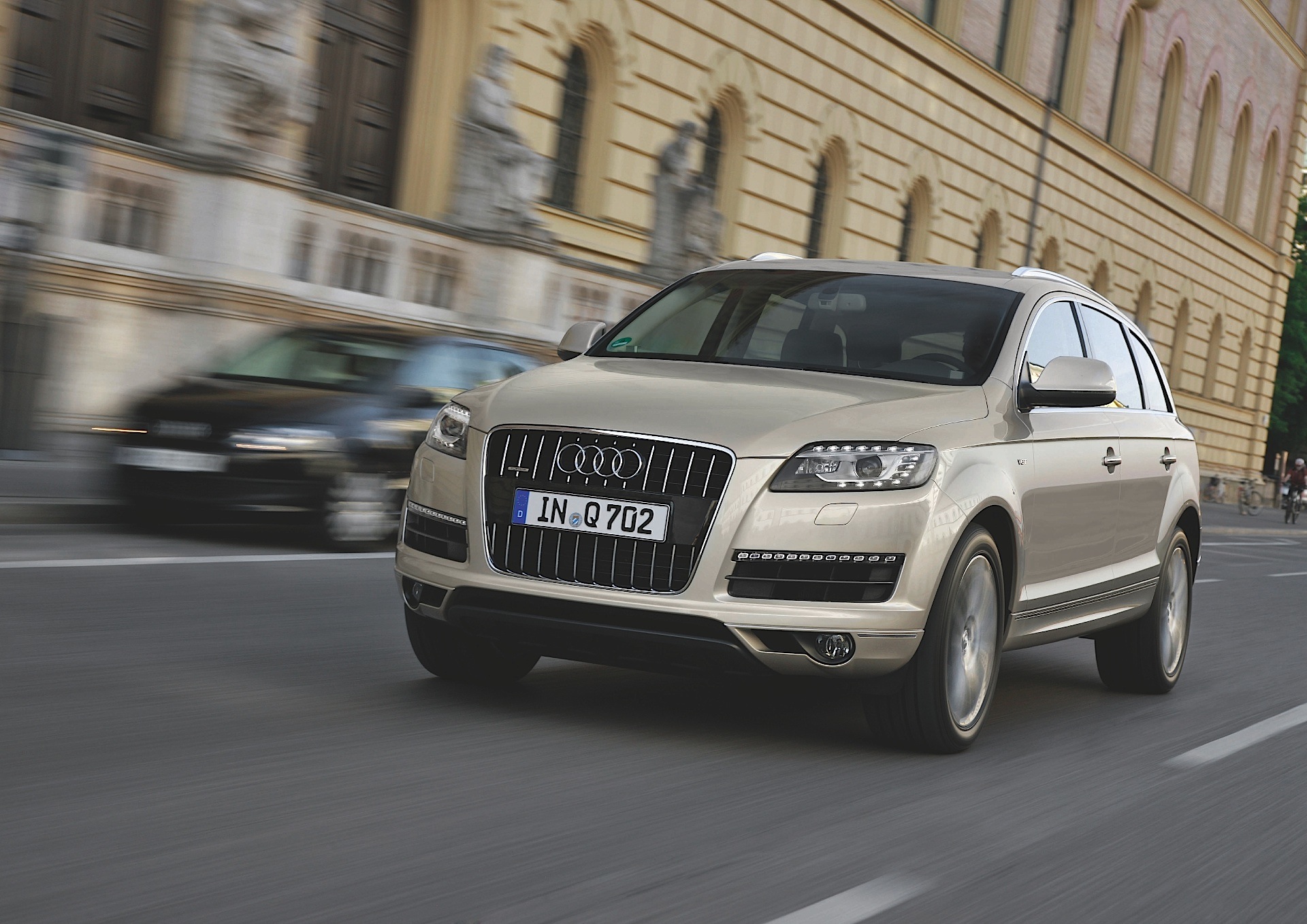 Audi Q7 photo 38