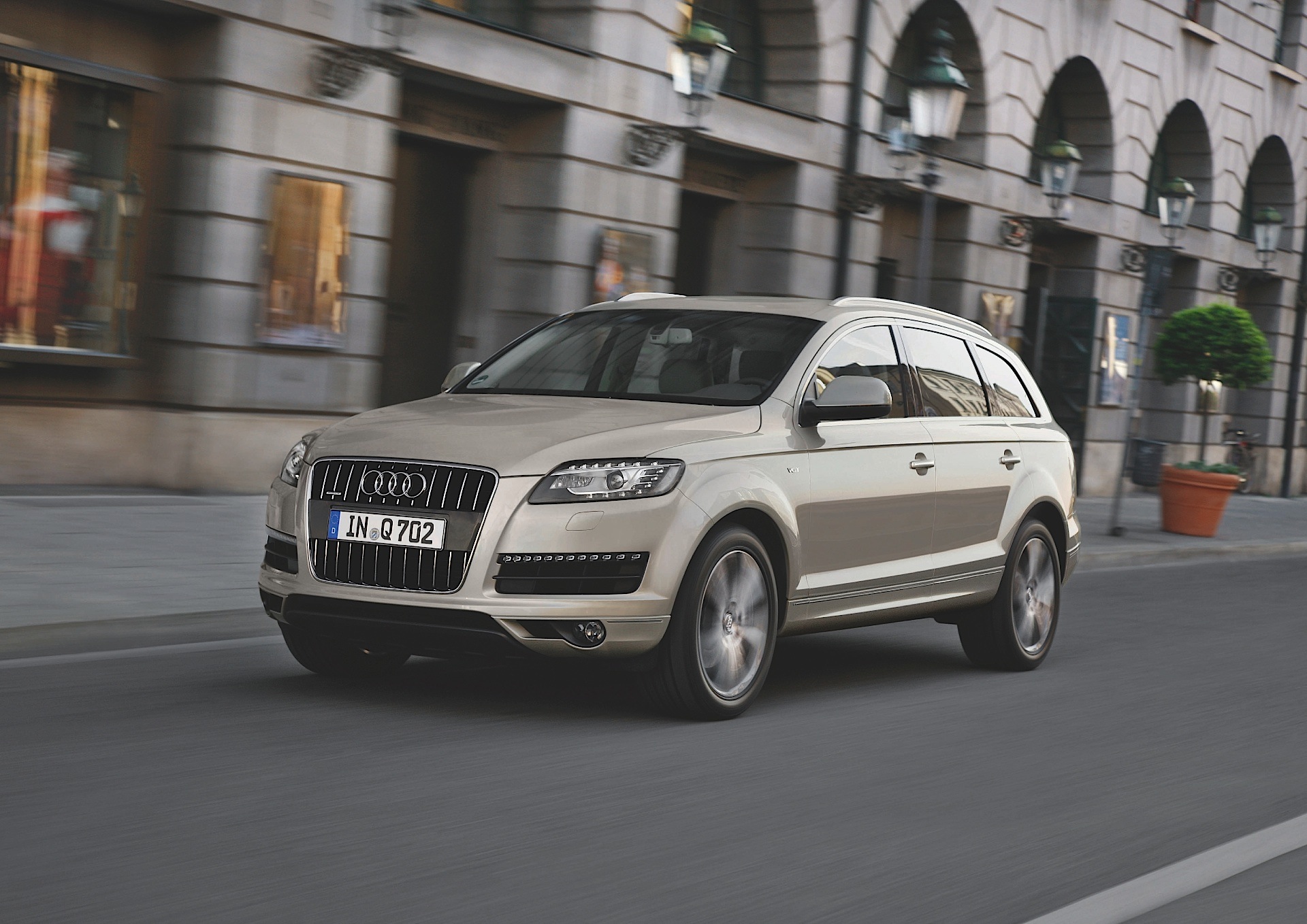 Audi Q7 photo 39