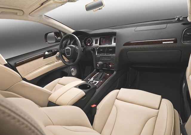 Audi Q7 photo 42