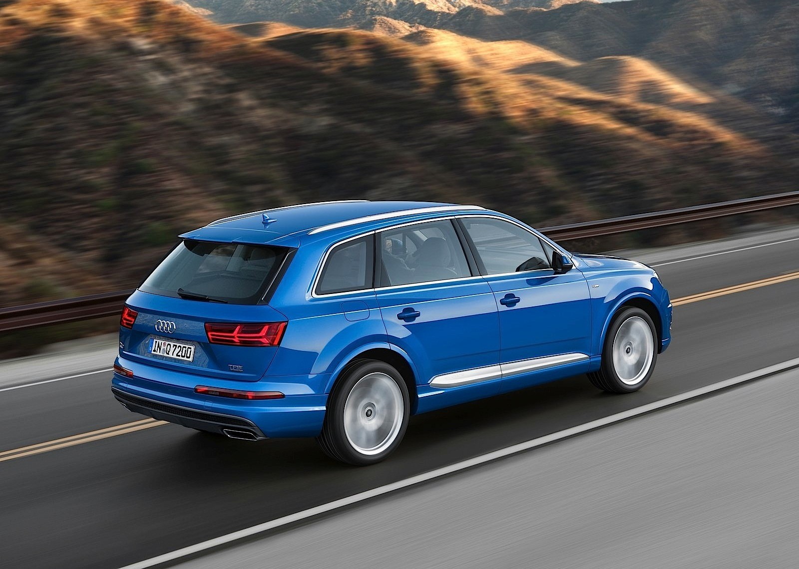 Audi Q7 photo 7