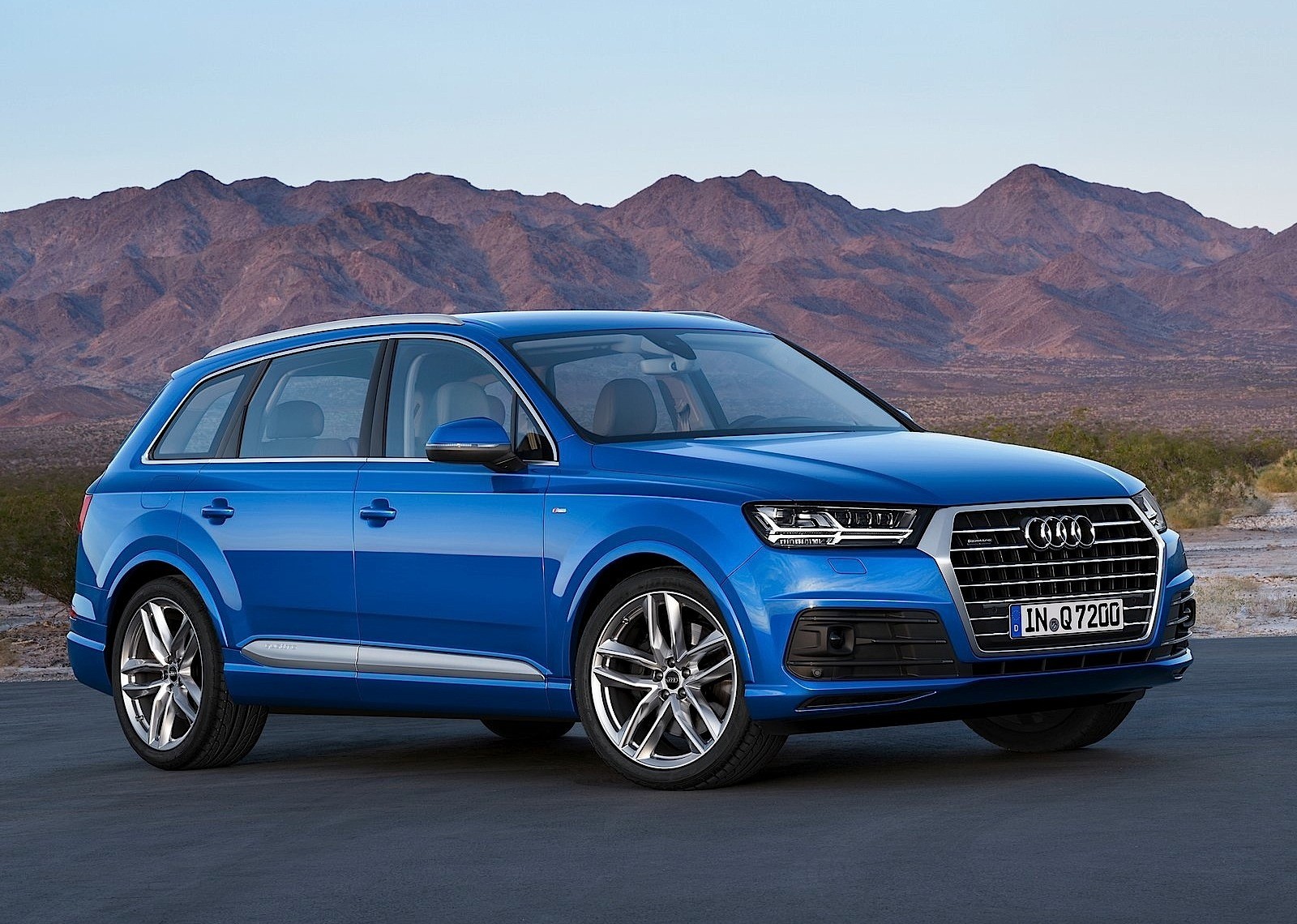 Audi Q7 photo 9