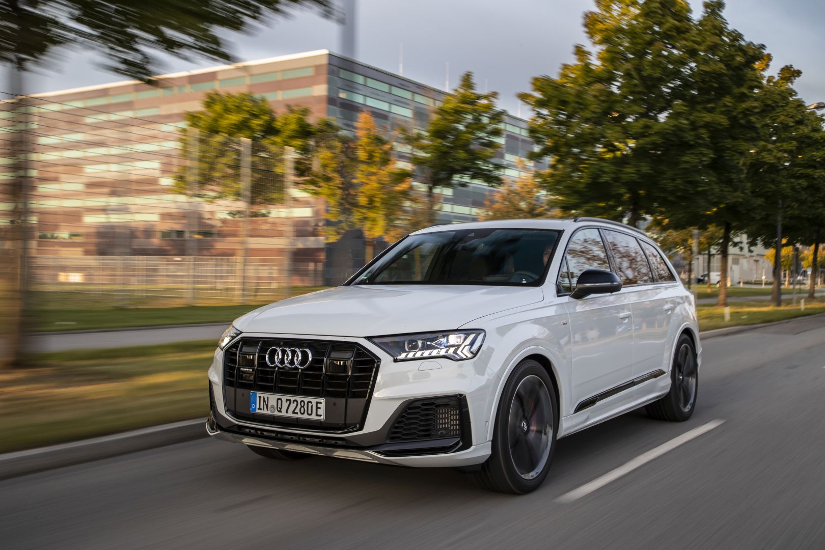 Audi Q7 photo 19