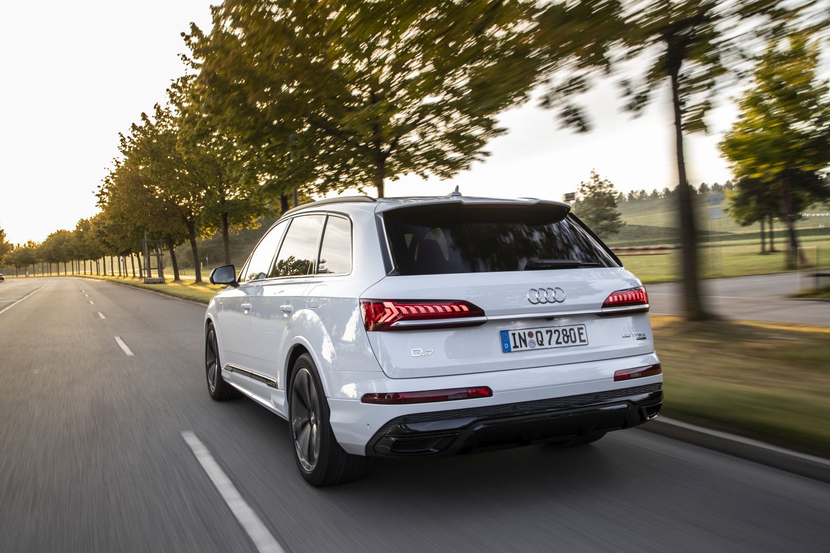 Audi Q7 photo 24