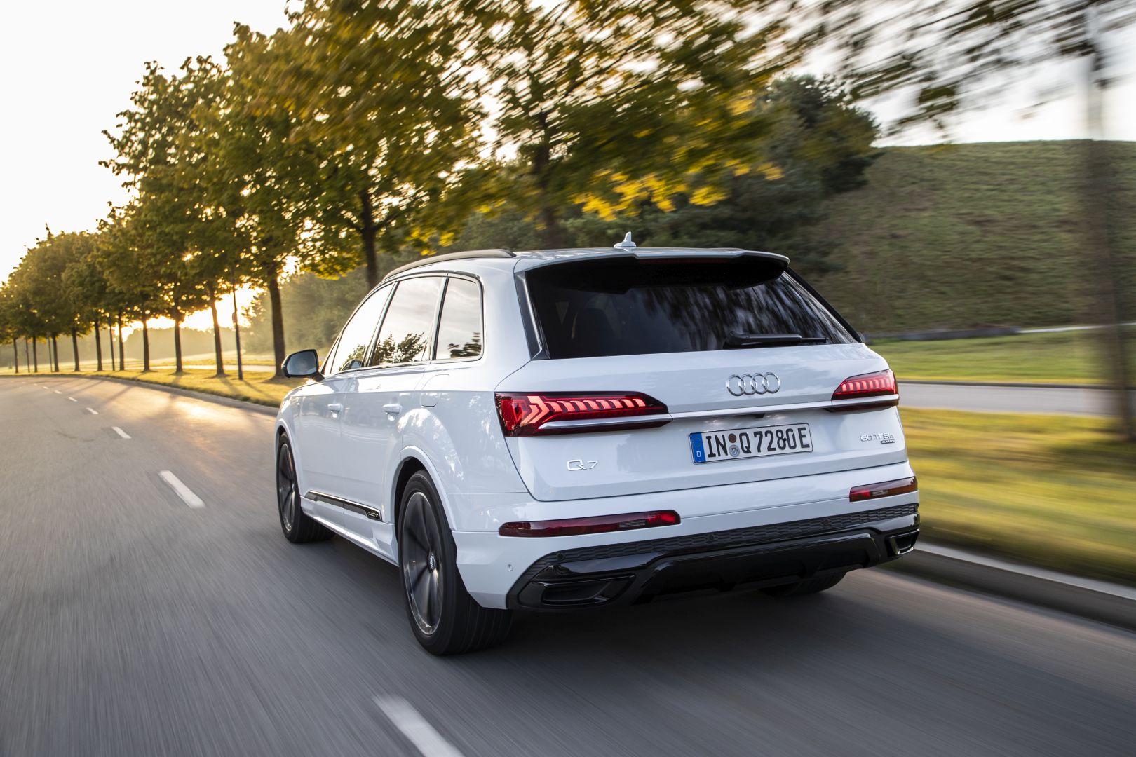 Audi Q7 photo 25
