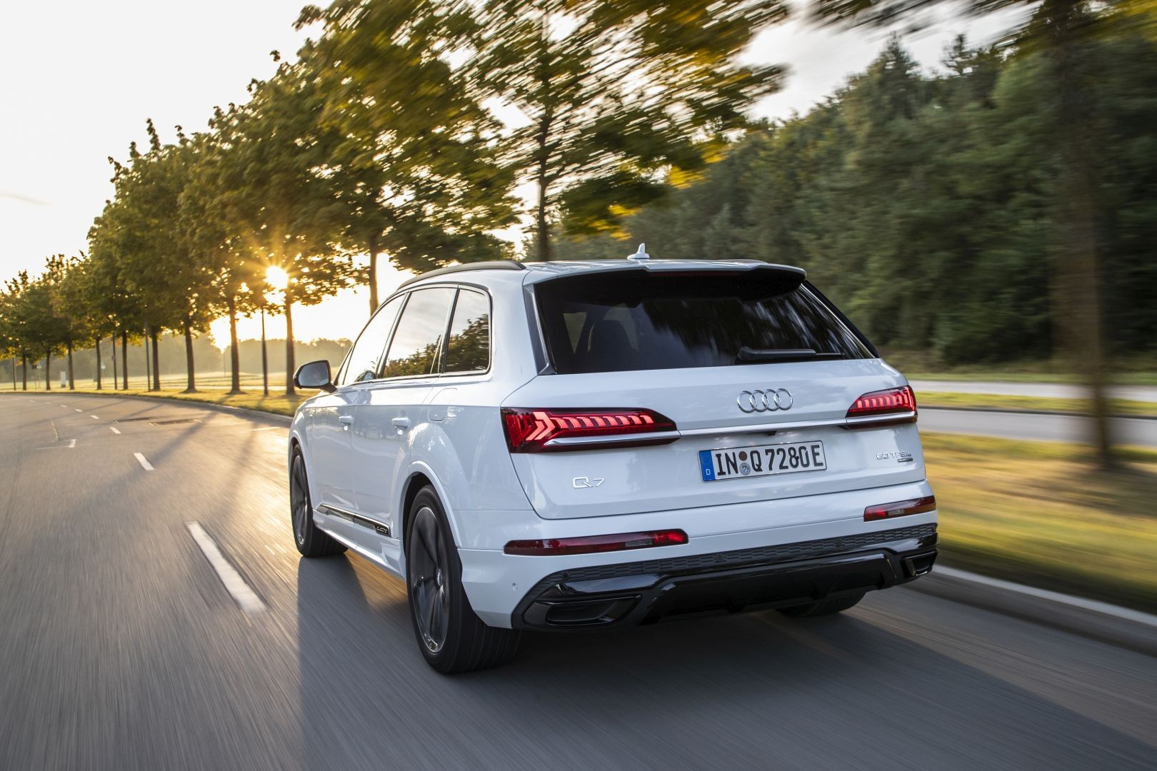 Audi Q7 photo 26