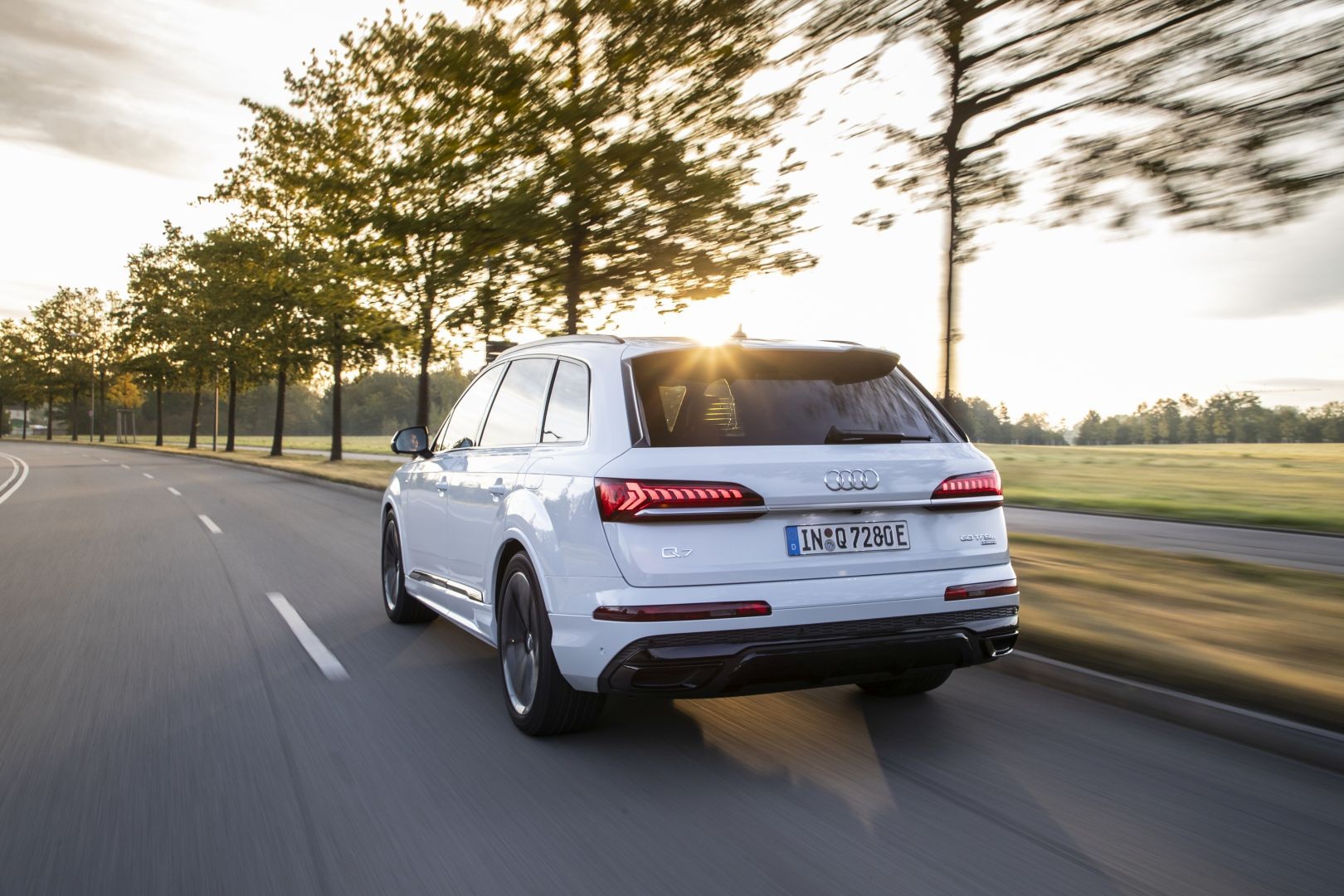 Audi Q7 photo 27
