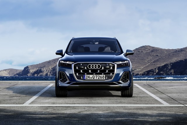 Audi Q7 photo 8