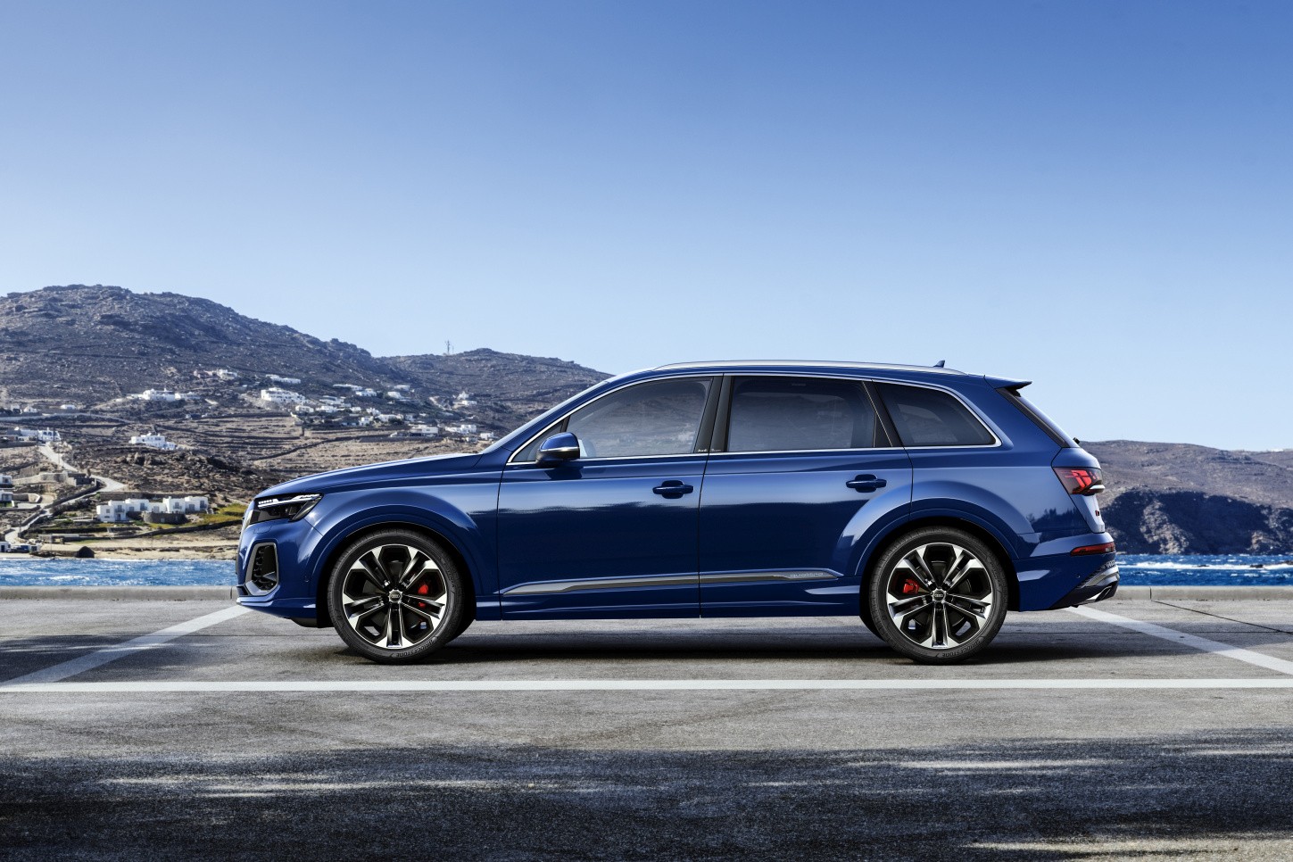 Audi Q7 photo 9