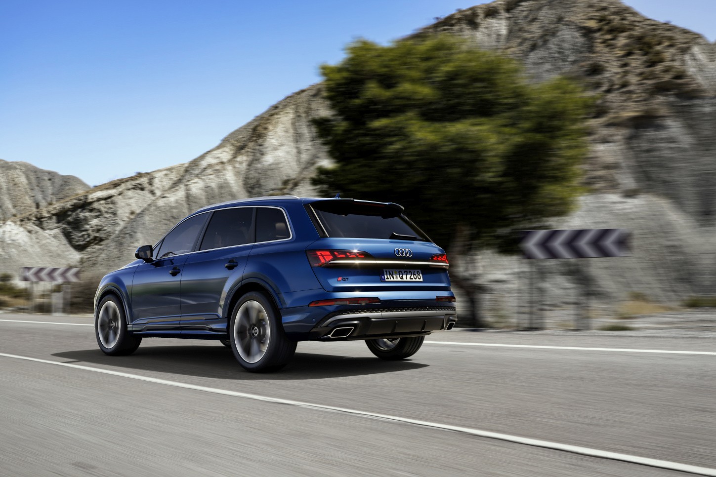 Audi Q7 photo 15