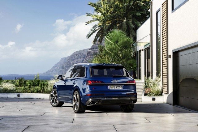 Audi Q7 photo 21
