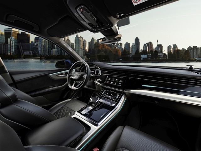 Audi Q7 photo 27