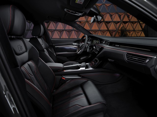 Audi Q8 E-Tron photo 97