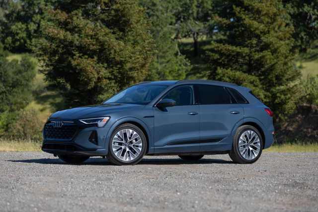 Audi Q8 E-Tron photo 77