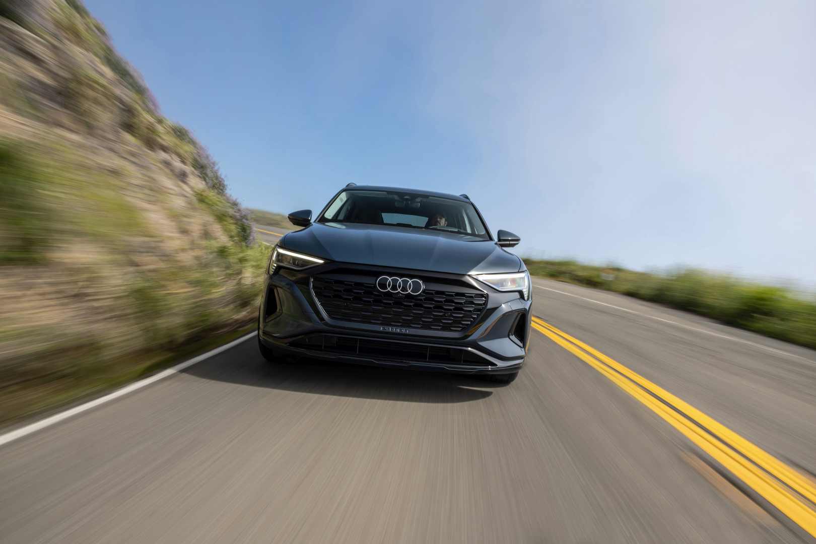 Audi Q8 E-Tron photo 84