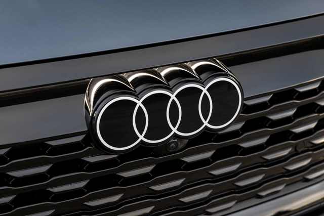 Audi Q8 E-Tron photo 93