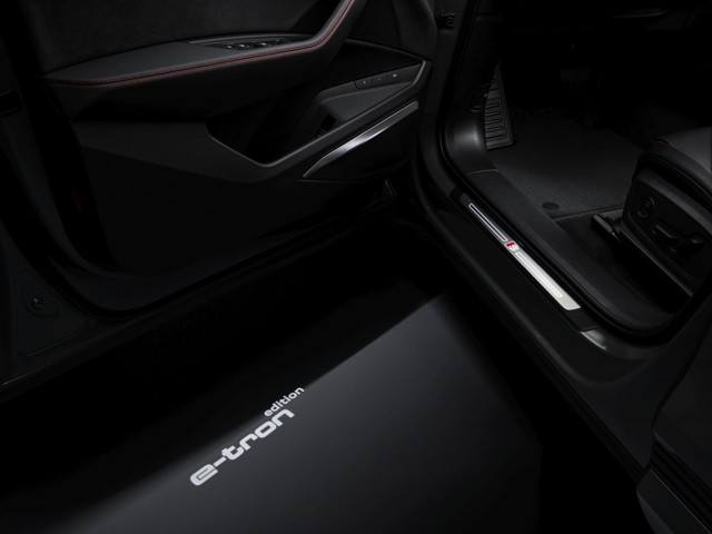 Audi Q8 E-Tron photo 104