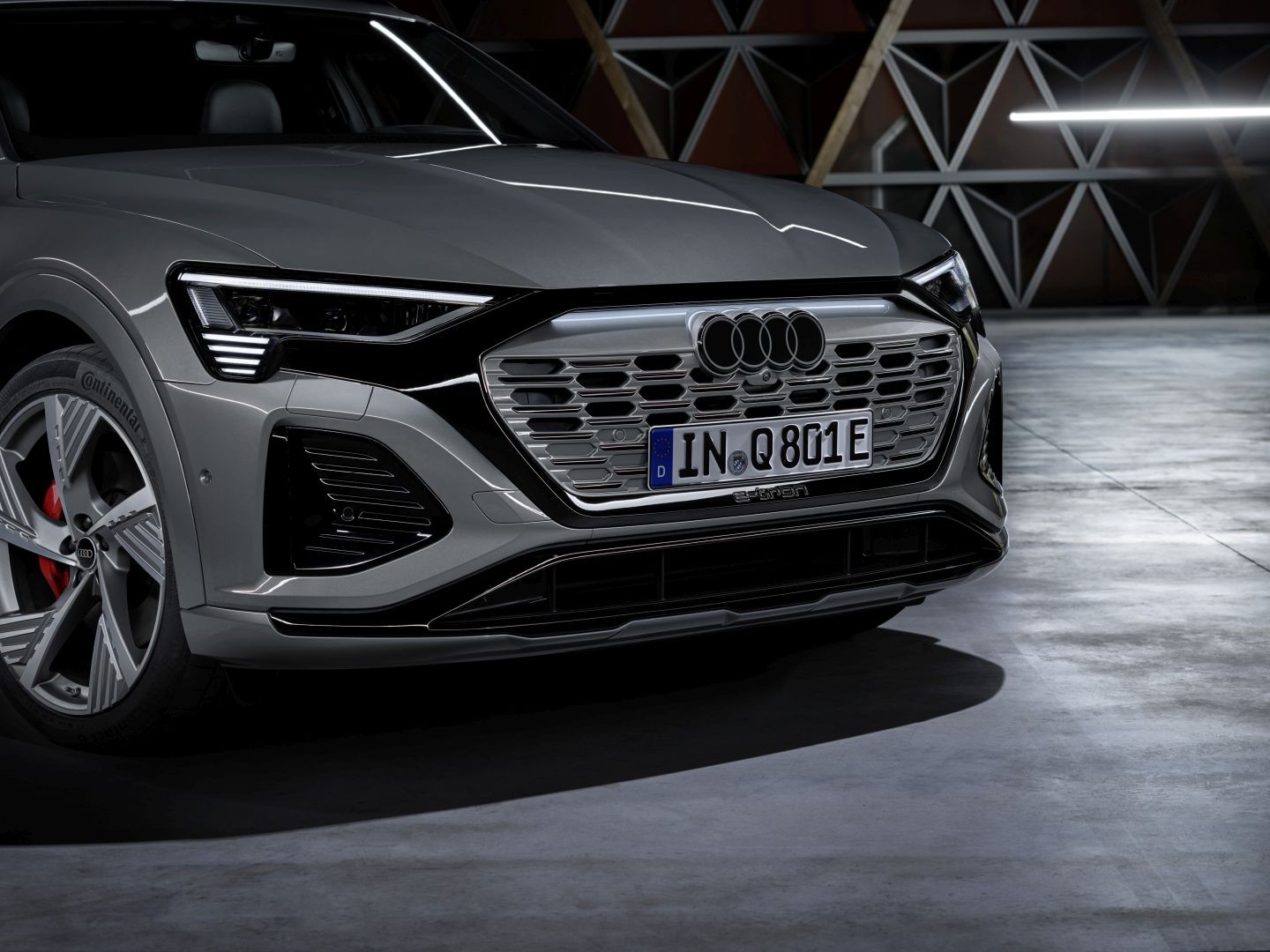 Audi Q8 E-Tron photo 7