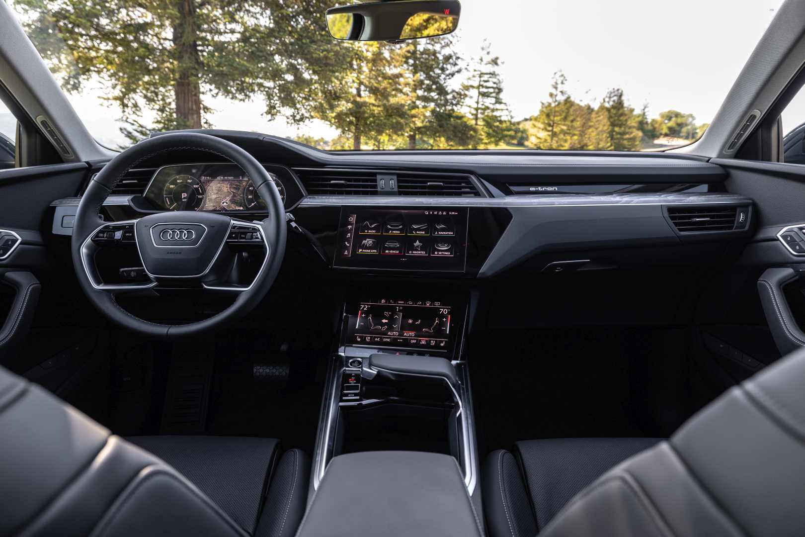 Audi Q8 E-Tron photo 106