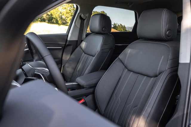 Audi Q8 E-Tron photo 110