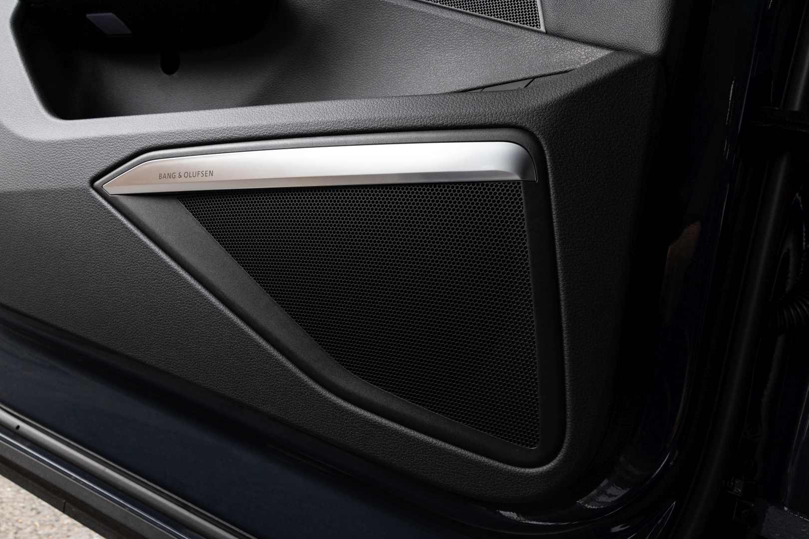 Audi Q8 E-Tron photo 115