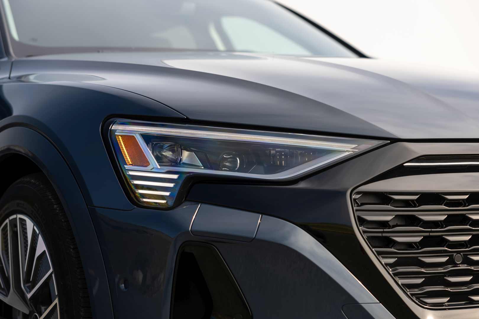 Audi Q8 E-Tron photo 67