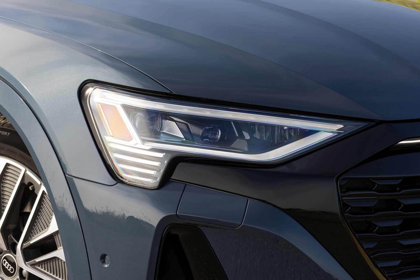 Audi Q8 E-Tron photo 72