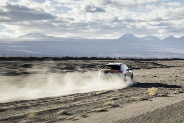 Audi Q8 photo 122