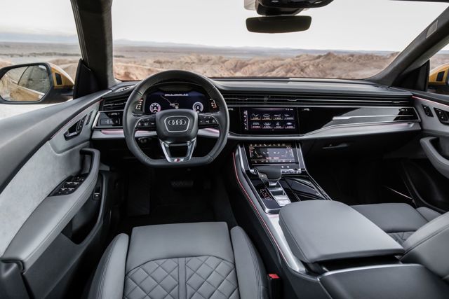 Audi Q8 photo 143