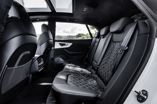 Audi Q8 photo 216