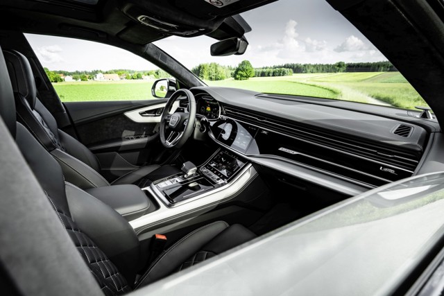 Audi Q8 photo 221